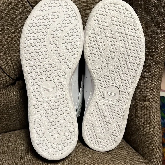Adidas Stan Smith White Sneakers with Green Details kids size 3 new in box - Picture 10 of 11
